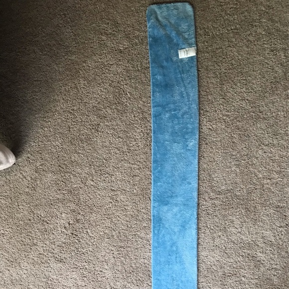 The North Face Girls Fleece Scarf - Picture 4 of 4